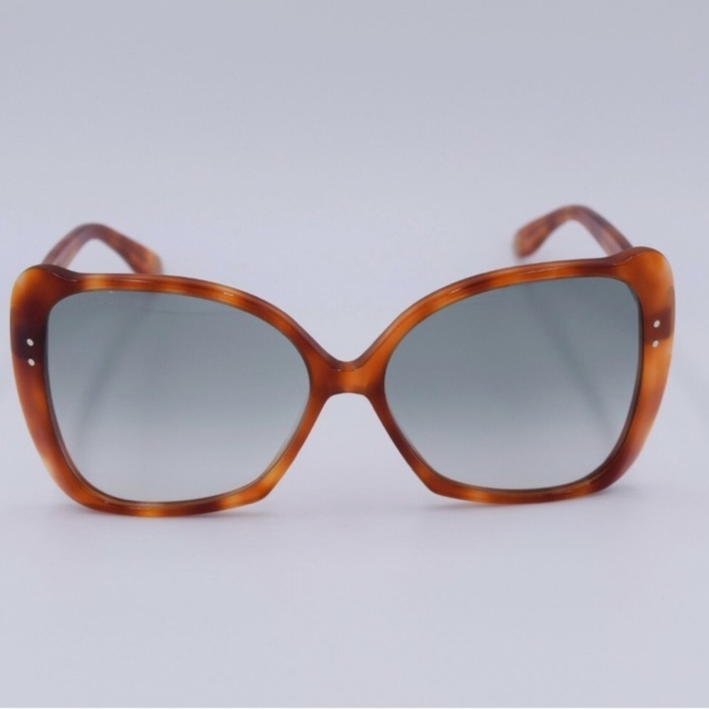 Gucci Oversized Sunglasses with case